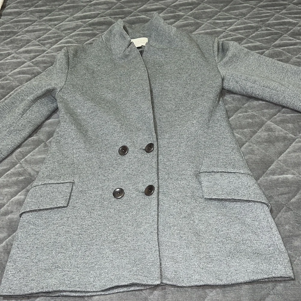 Like new beautiful light Gray blazer. - Picture 3 of 11